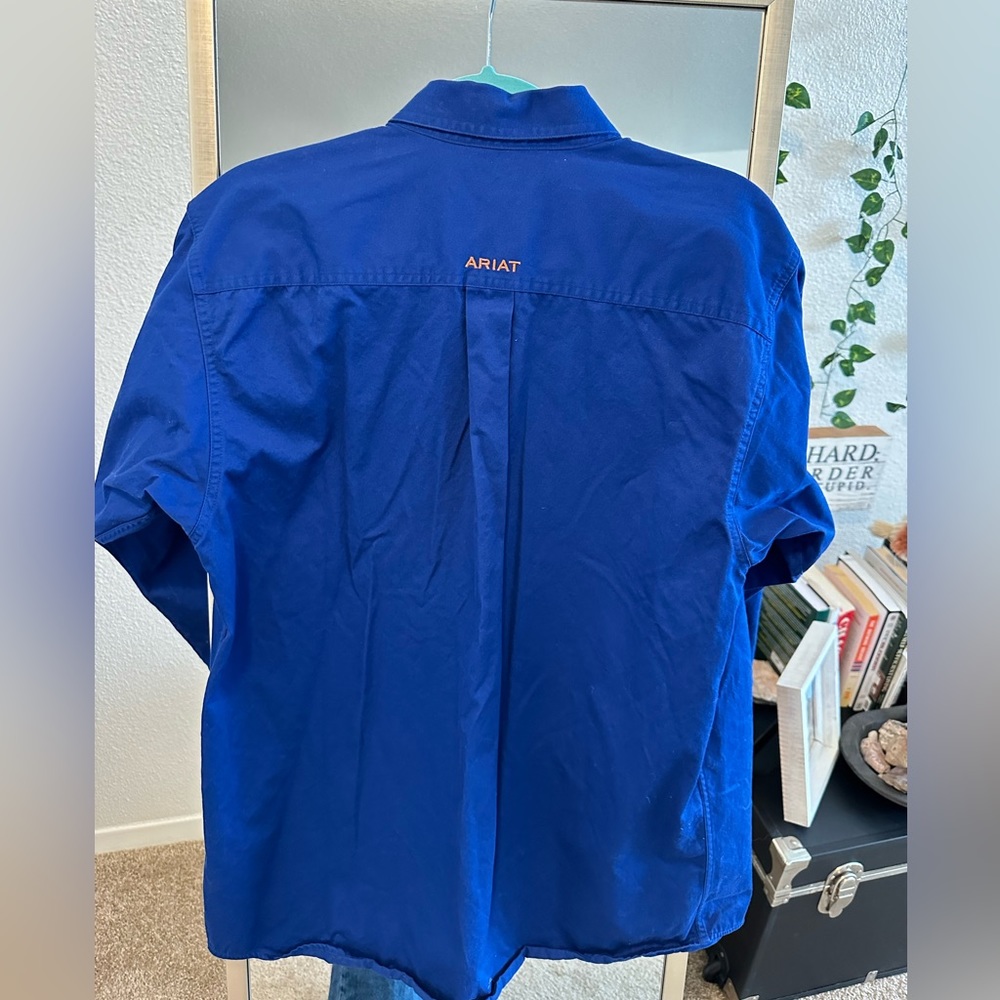 Ariat long sleeve button up - Picture 4 of 5